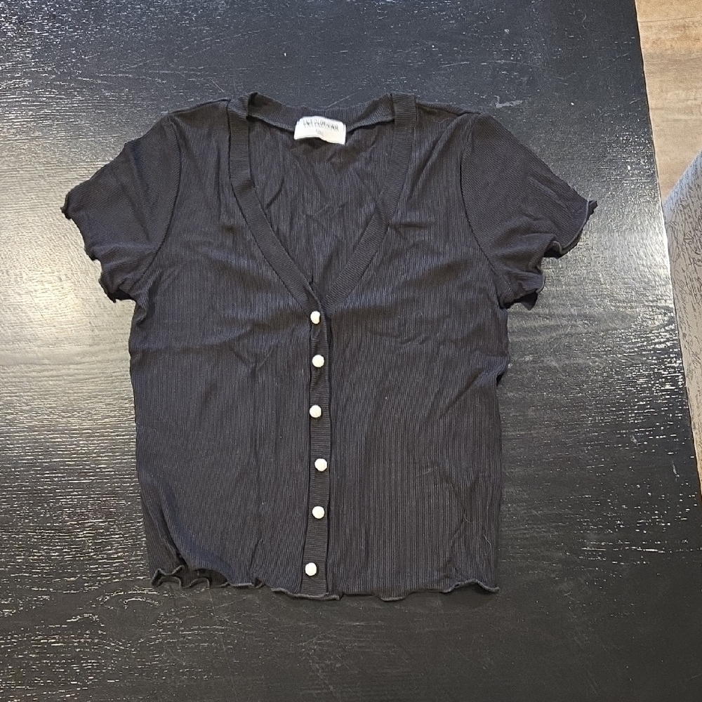 NWOT! LNA Top With Pearl Buttons